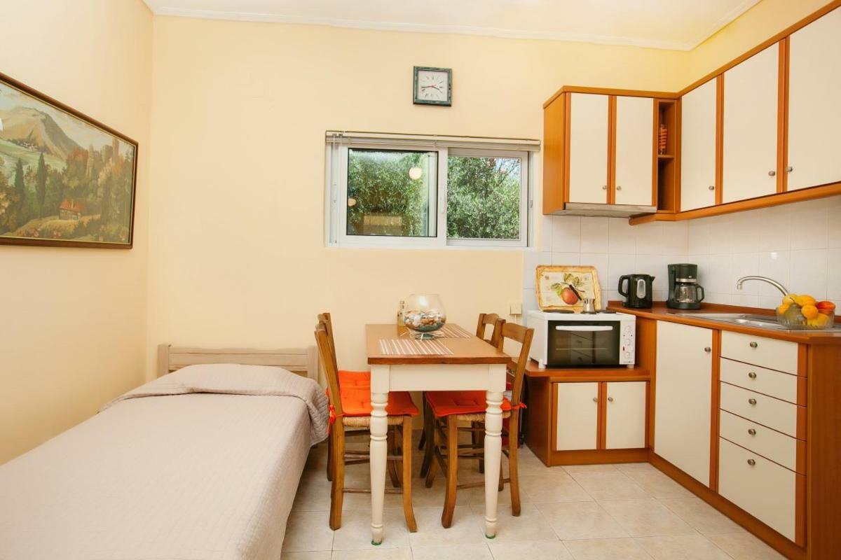 Filothei Apartments Mikrá Mandínia المظهر الخارجي الصورة