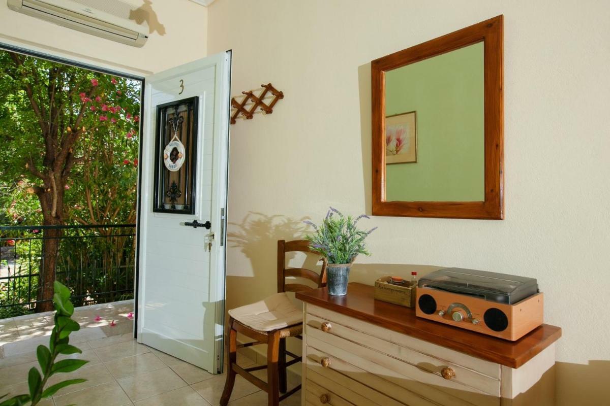 Filothei Apartments Mikrá Mandínia المظهر الخارجي الصورة