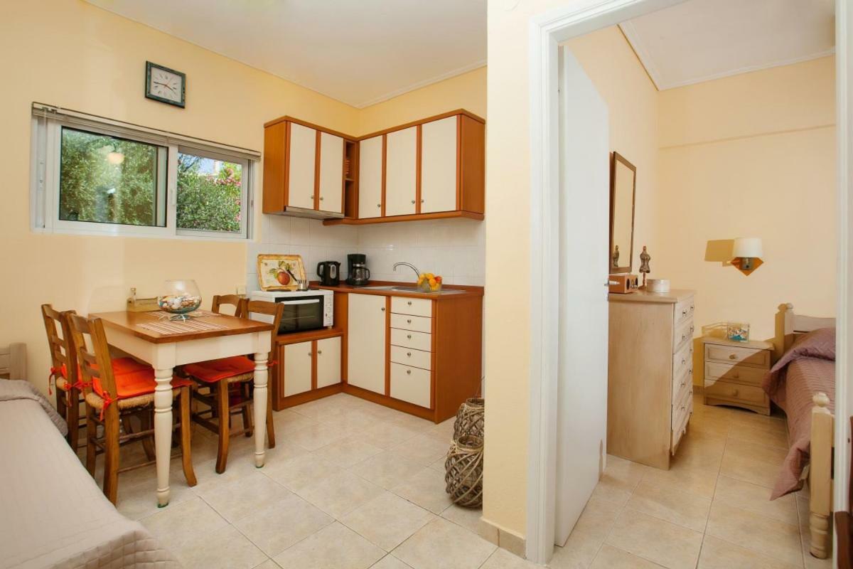 Filothei Apartments Mikrá Mandínia المظهر الخارجي الصورة